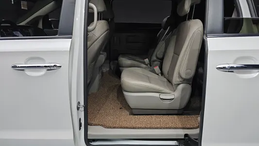 Kia 카니발 9 2015 11