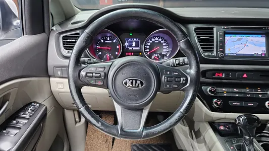 Kia 카니발 9 2015 13