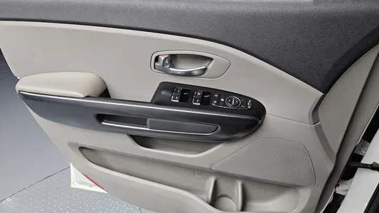 Kia 카니발 9 2015 24