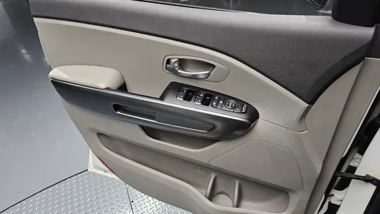 Kia 카니발 9 2015 25