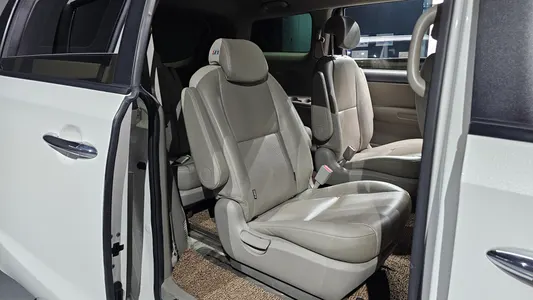 Kia 카니발 9 2015 26