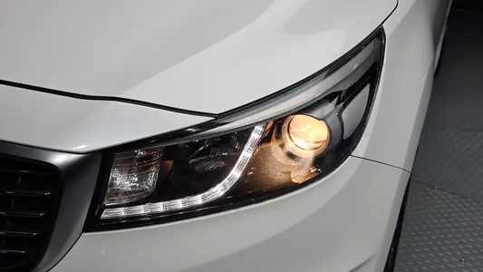 Kia 카니발 9 2015 22