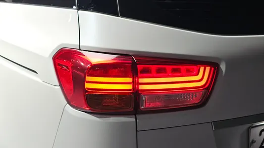 Kia 카니발 9 2015 23