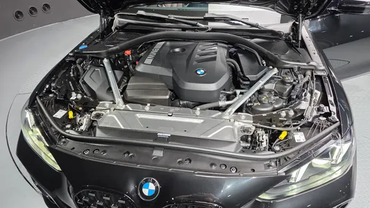 BMW 4 Series (G22) 420i M 2025 5