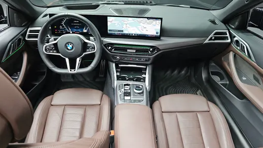 BMW 4 Series (G22) 420i M 2025 6
