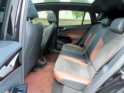 Volkswagen ID.4 2023 6