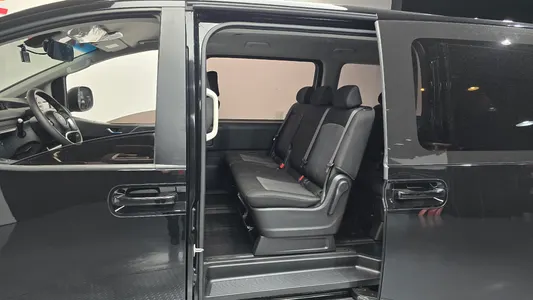 Hyundai Staria 11 2022 12