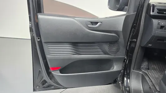 Hyundai Staria 11 2022 25