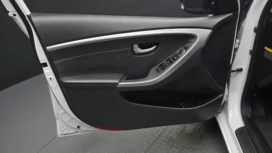 Hyundai i30() 1.6 GDI PYL 2014 24