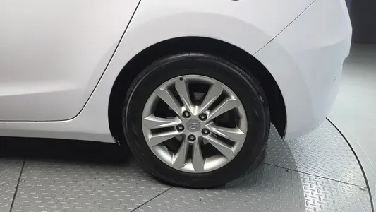 Hyundai i30() 1.6 GDI PYL 2014 21