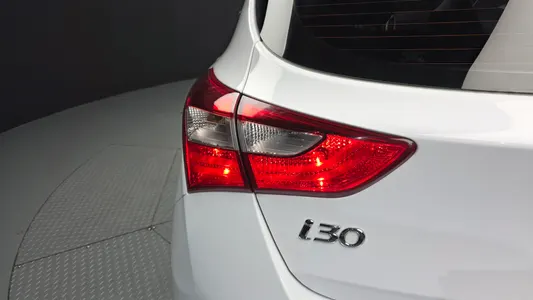 Hyundai i30() 1.6 GDI PYL 2014 23