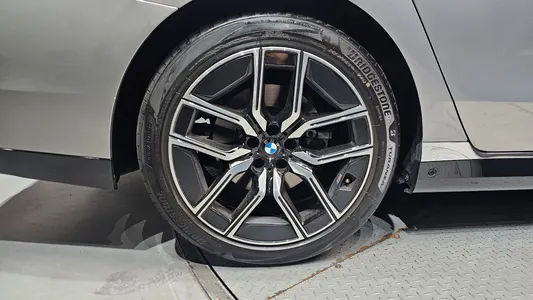 BMW 7 Series (G70) 740d xDrive M 2025 5