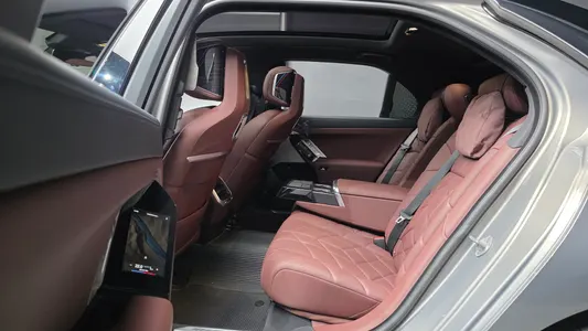 BMW 7 Series (G70) 740d xDrive M 2025 12