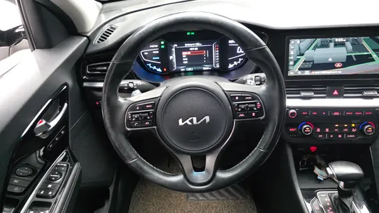 Kia 니로 1.6 HEV 2021 13
