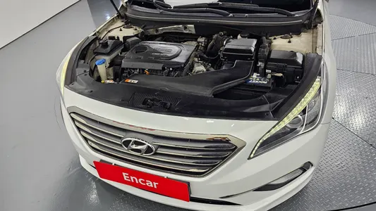 Hyundai LF 1.7 2015 6