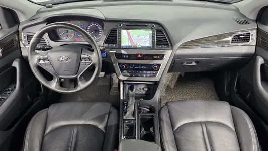 Hyundai LF 1.7 2015 7