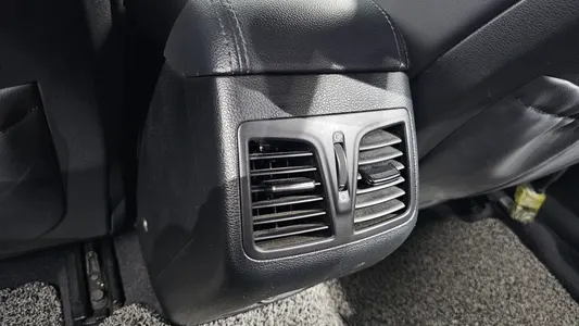 Hyundai LF 1.7 2015 19