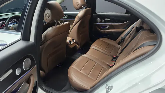 Mercedes-Benz E-Class W213 E300 4MATIC 2017 26