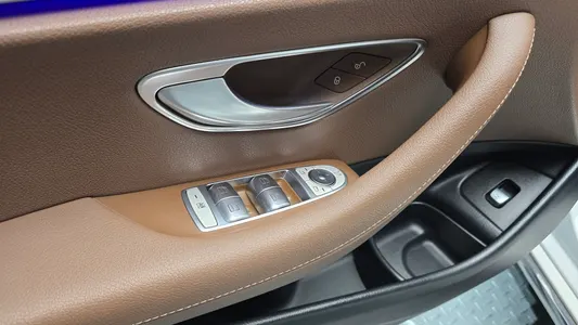 Mercedes-Benz E-Class W213 E300 4MATIC 2017 30