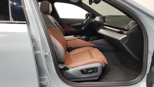 BMW 5 Series (G60) 530i xDrive M 2025 26