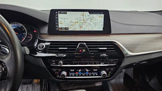 BMW 5 Series (G30) 530i xDrive M 2018 13