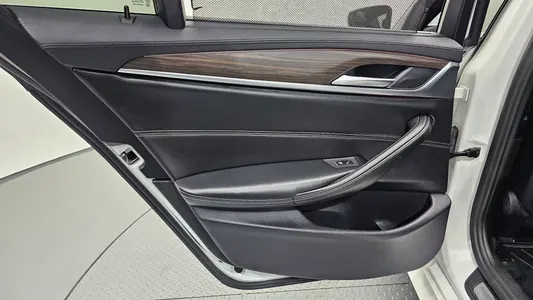 BMW 5 Series (G30) 530i xDrive M 2018 25