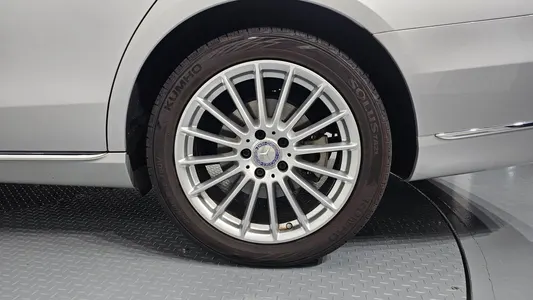 Mercedes-Benz E-Class W213 E220d 2016 21