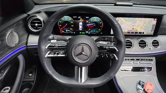 Mercedes-Benz E-Class W213 E350 4MATIC AMG Line 2021 14
