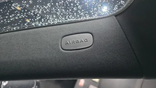 Mercedes-Benz E-Class W213 E350 4MATIC AMG Line 2021 28