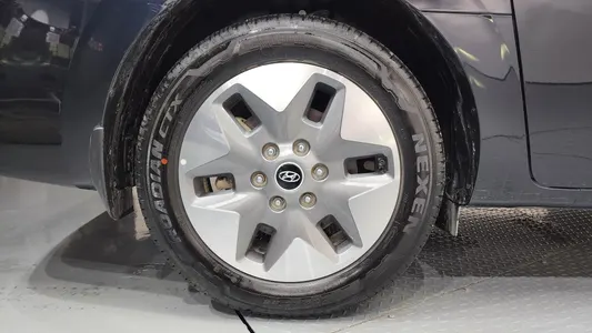 Hyundai Staria 4WD 9 2024 5