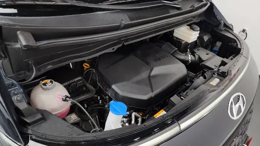 Hyundai Staria 4WD 9 2024 6