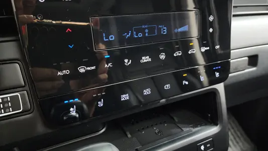 Hyundai Staria 4WD 9 2024 34