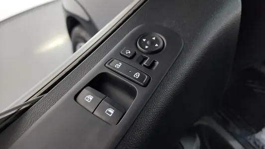 Hyundai Staria 4WD 9 2024 37