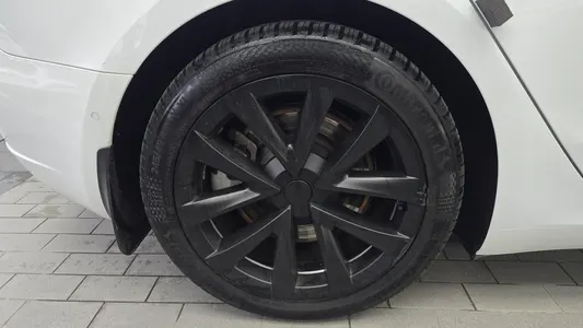 Tesla 3 AWD 2022 5