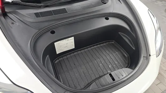 Tesla 3 AWD 2022 6