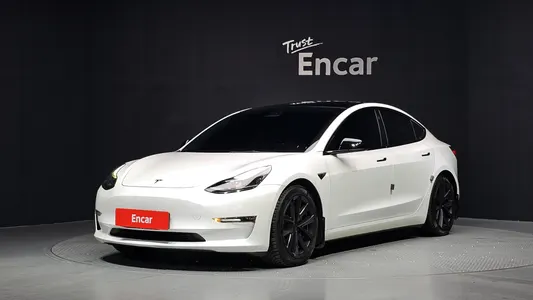 Tesla 3 AWD 2022