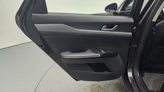 Kia K5 3 2.0 2021 26