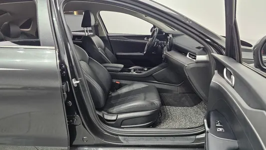 Kia K5 3 2.0 2021 27