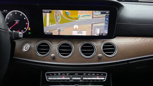 Mercedes-Benz E-Class W213 E300 4MATIC 2018 13