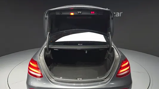 Mercedes-Benz E-Class W213 E300 4MATIC 2018 15