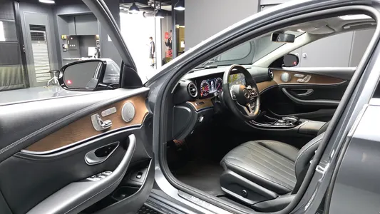 Mercedes-Benz E-Class W213 E300 4MATIC 2018 10