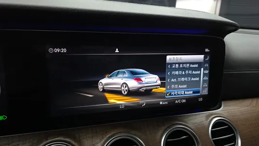Mercedes-Benz E-Class W213 E300 4MATIC 2018 17