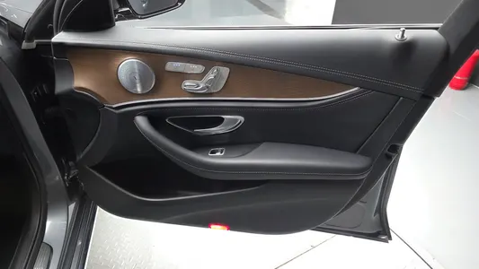 Mercedes-Benz E-Class W213 E300 4MATIC 2018 23