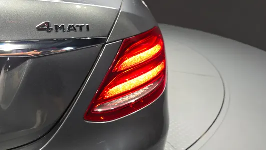 Mercedes-Benz E-Class W213 E300 4MATIC 2018 22