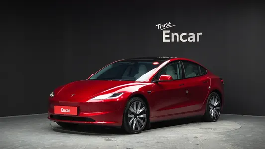 Tesla 3 AWD 2024