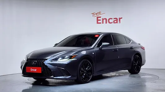 Lexus ES300h 7 F-Sport 2022