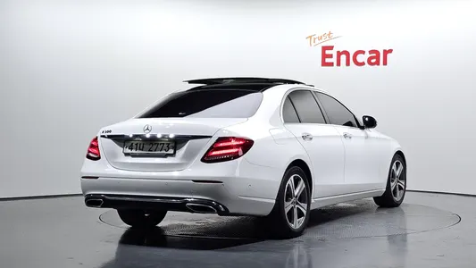 Mercedes-Benz E-Class W213 E300 2019