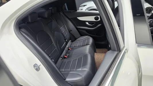 Mercedes-Benz C-Class W205 C350e 2018 11