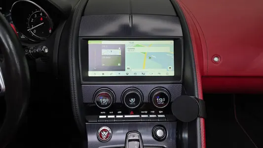 Jaguar F-TYPE P380 R- 2019 11