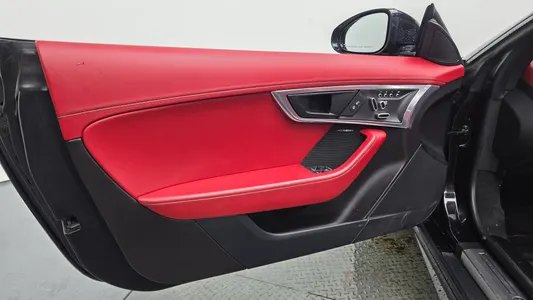 Jaguar F-TYPE P380 R- 2019 24